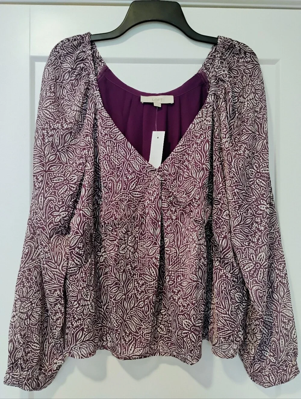 NWT XL Ann Taylor LOFT Purple And White V-Neck Floral Long Sleeve Blouse NEW